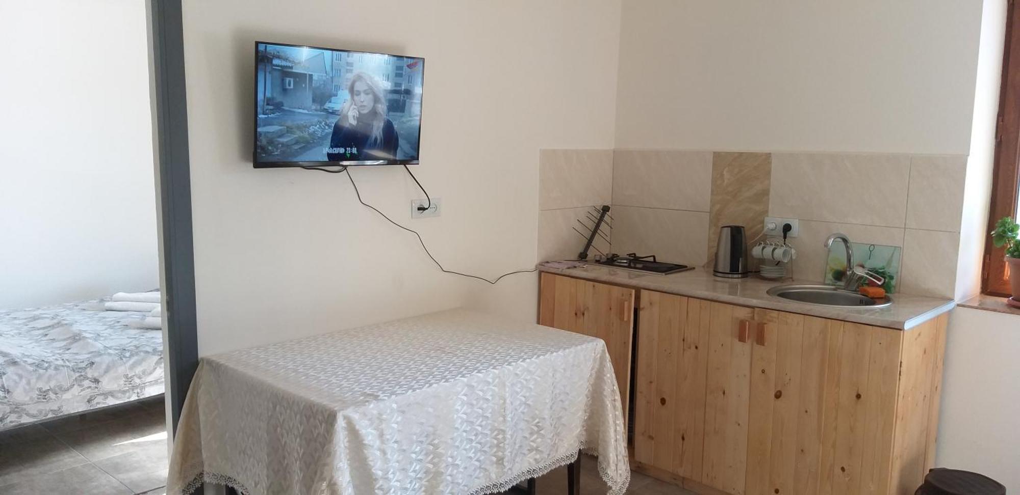 Arami Guest House Dilijan Quarto foto